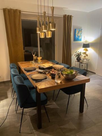 B&B Insolite Entre Lyon Et Aeroport Pusignan Eksteriør bilde